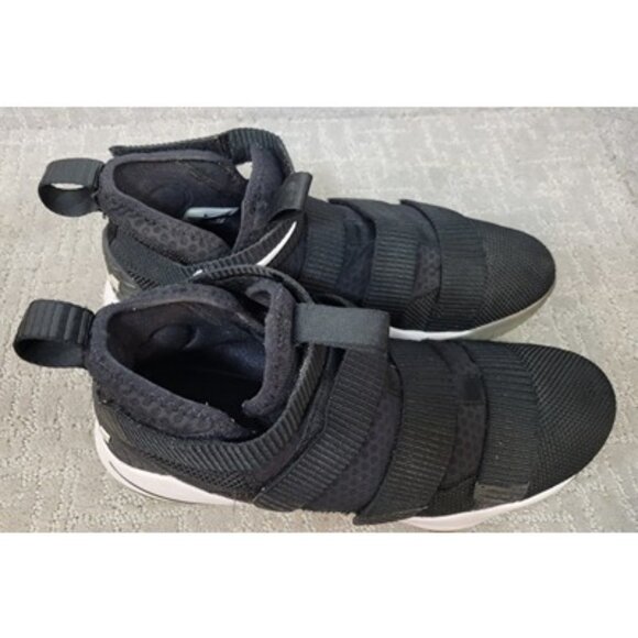 NIKE Zoom Lebron Solider XI 11 TB 943155-003 Men's Size 12 Black Sneakers - Picture 6 of 10